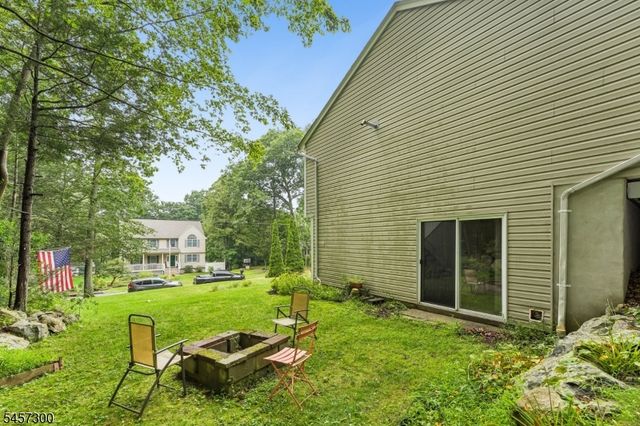 84 Fairlawn Dr, West Milford Twp., NJ 07421