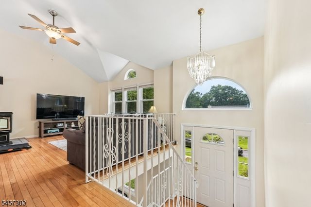84 Fairlawn Dr, West Milford Twp., NJ 07421