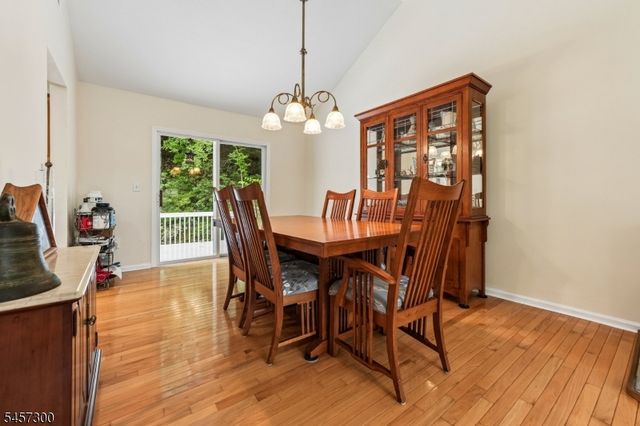 84 Fairlawn Dr, West Milford Twp., NJ 07421