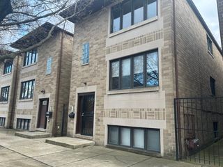 449 W 37th Street 2, Chicago, IL 60609