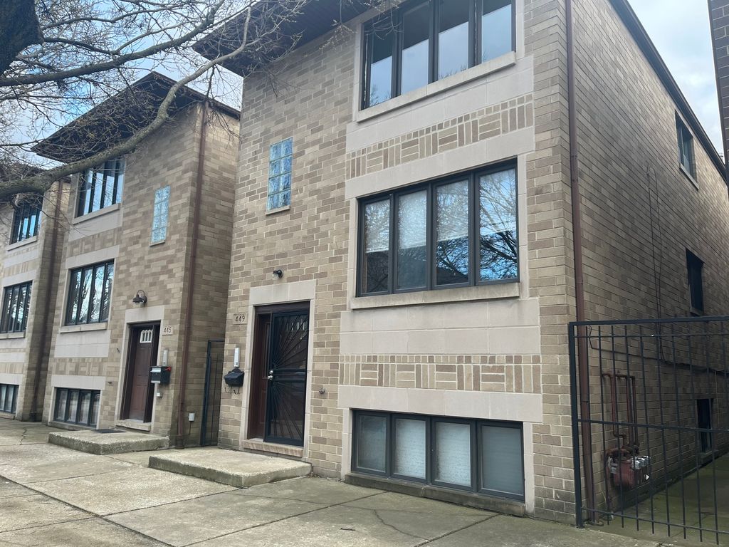 449 W 37th Street 2, Chicago, IL 60609