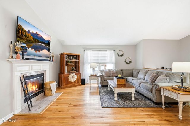 410 Neal Drive, Bluff City, TN 37618