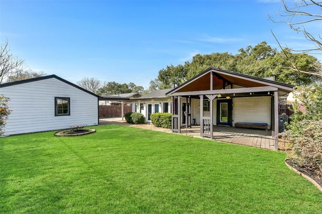 9623 Val Verde Street, Houston, TX 77063