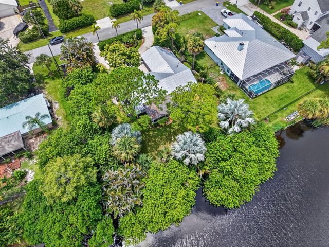 8797 SE SHARON Street, Hobe Sound, FL 33455