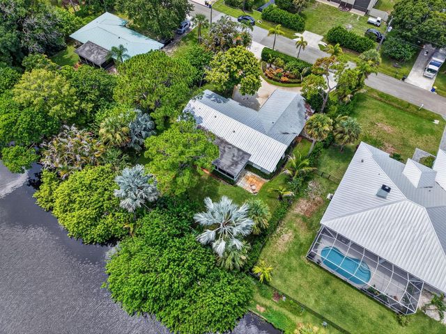 8797 SE SHARON Street, Hobe Sound, FL 33455