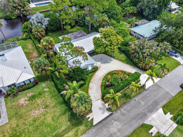 8797 SE SHARON Street, Hobe Sound, FL 33455