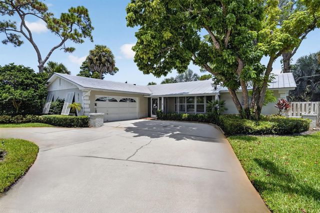 8797 SE SHARON Street, Hobe Sound, FL 33455
