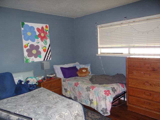 4445 N Emerson Avenue, Fresno, CA 93705