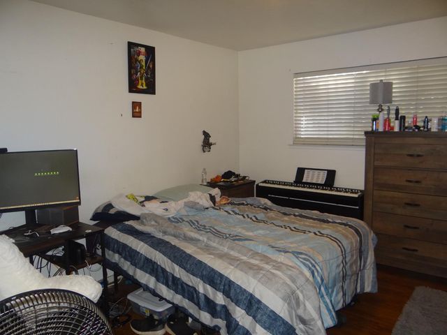 4445 N Emerson Avenue, Fresno, CA 93705