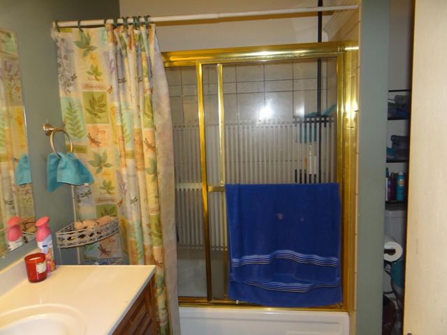 4445 N Emerson Avenue, Fresno, CA 93705