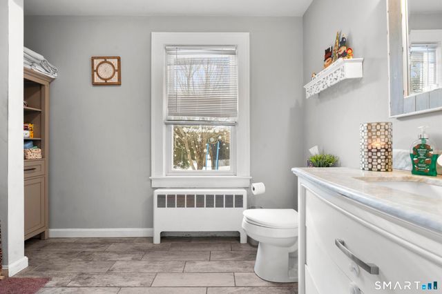 14 Dalewood Drive, Norwich, CT 06360