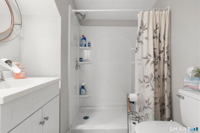 14 Dalewood Drive, Norwich, CT 06360