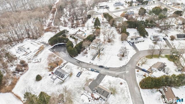 14 Dalewood Drive, Norwich, CT 06360