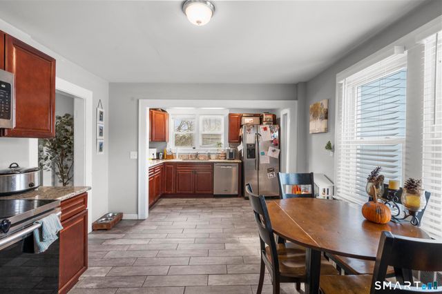 14 Dalewood Drive, Norwich, CT 06360