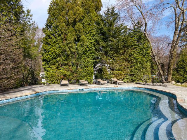 18 Tamarac Trail, Harrison, NY 10528