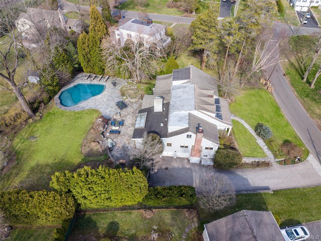 18 Tamarac Trail, Harrison, NY 10528