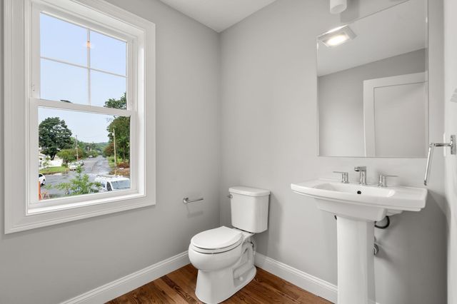 25 Danielles Way, Worcester, MA 01606