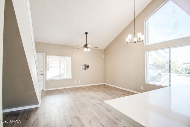 2201 N COMANCHE Drive 1055, Chandler, AZ 85224