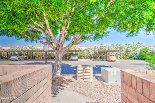2201 N COMANCHE Drive 1055, Chandler, AZ 85224