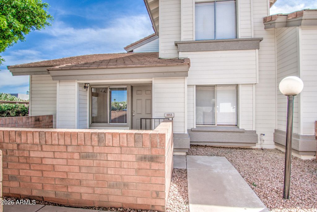 2201 N COMANCHE Drive 1055, Chandler, AZ 85224