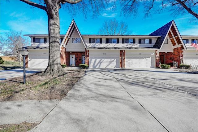 5308 W 103rd Terrace, Overland Park, KS 66207