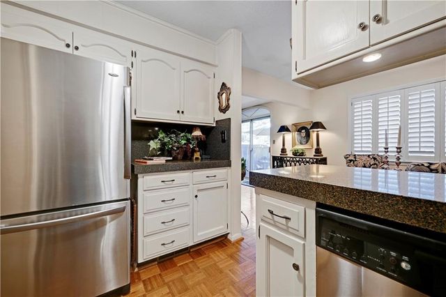 5308 W 103rd Terrace, Overland Park, KS 66207