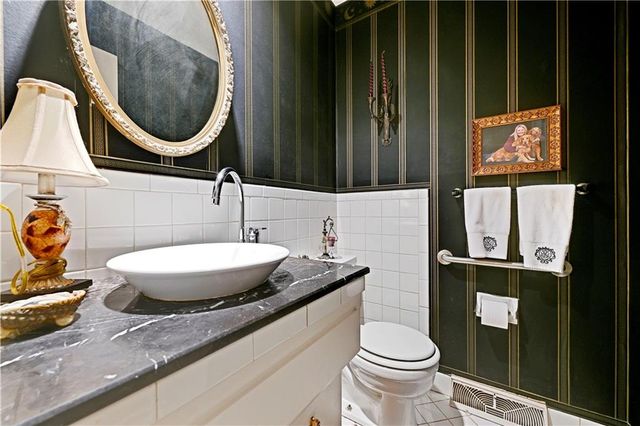 5308 W 103rd Terrace, Overland Park, KS 66207