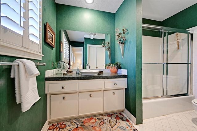 5308 W 103rd Terrace, Overland Park, KS 66207