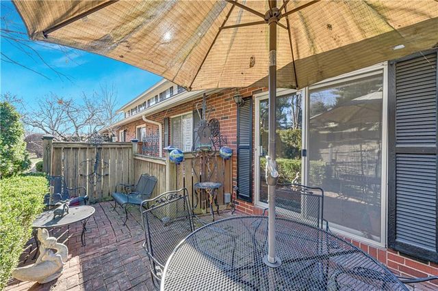 5308 W 103rd Terrace, Overland Park, KS 66207