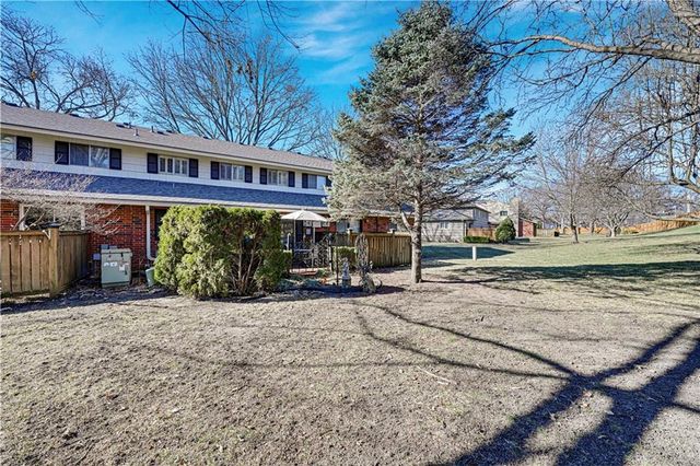 5308 W 103rd Terrace, Overland Park, KS 66207