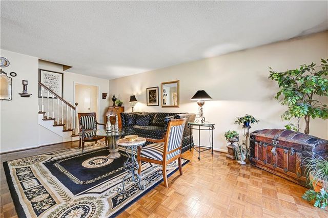 5308 W 103rd Terrace, Overland Park, KS 66207