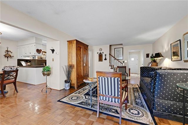 5308 W 103rd Terrace, Overland Park, KS 66207