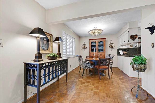 5308 W 103rd Terrace, Overland Park, KS 66207