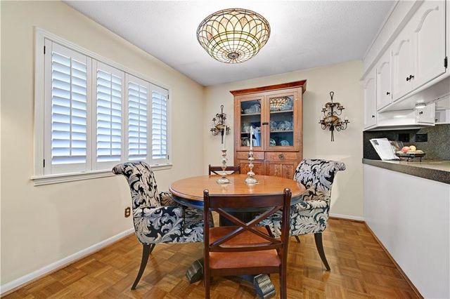 5308 W 103rd Terrace, Overland Park, KS 66207