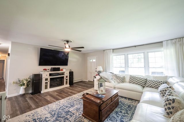 5349 Seneca Drive, Indianapolis, IN 46220