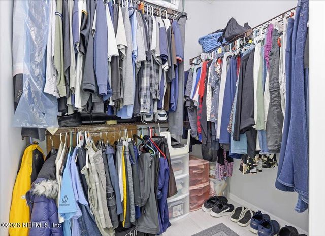 1618 WINDY OAKS Drive W, Jacksonville, FL 32225