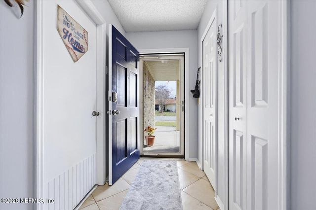 1618 WINDY OAKS Drive W, Jacksonville, FL 32225