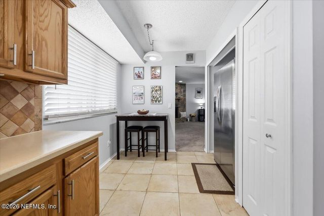 1618 WINDY OAKS Drive W, Jacksonville, FL 32225