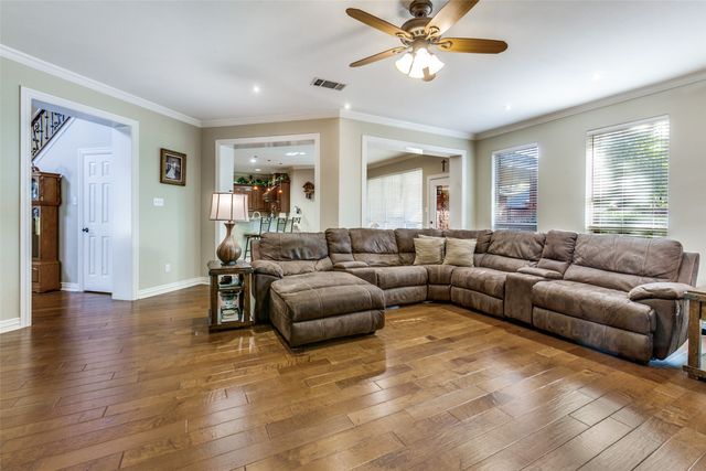 3840 Walden Way, Dallas, TX 75287