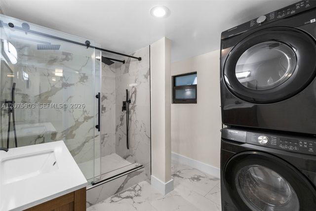 5741 Simms St, Hollywood, FL 33021