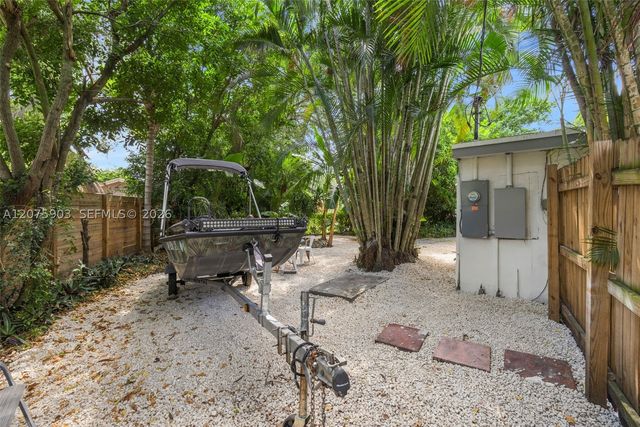 5741 Simms St, Hollywood, FL 33021