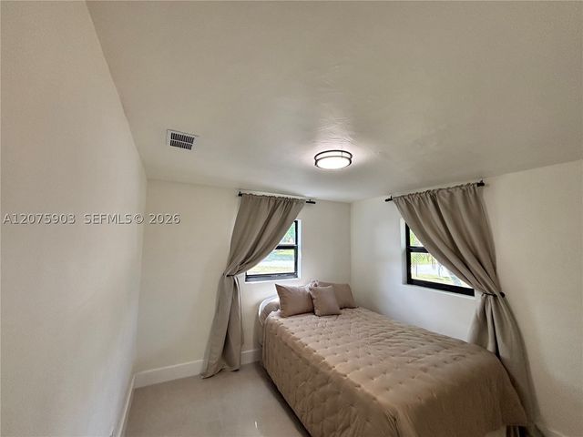 5741 Simms St, Hollywood, FL 33021