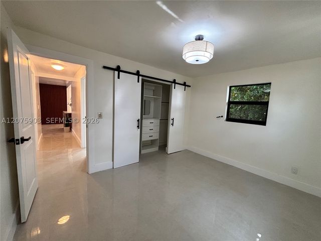 5741 Simms St, Hollywood, FL 33021