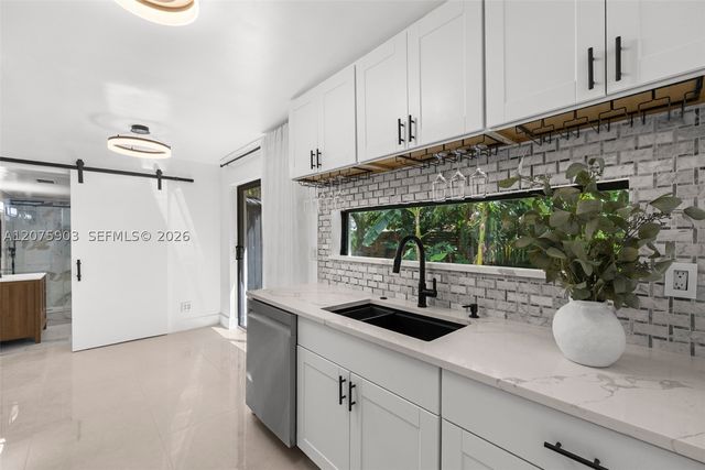 5741 Simms St, Hollywood, FL 33021