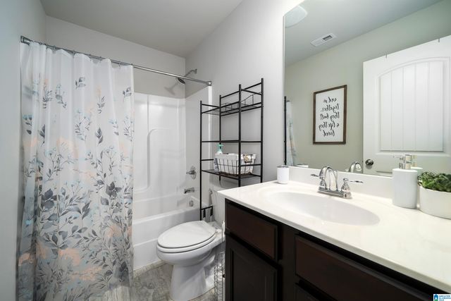 5150 MEADOWCREEK COURT, Bessemer, AL 35022