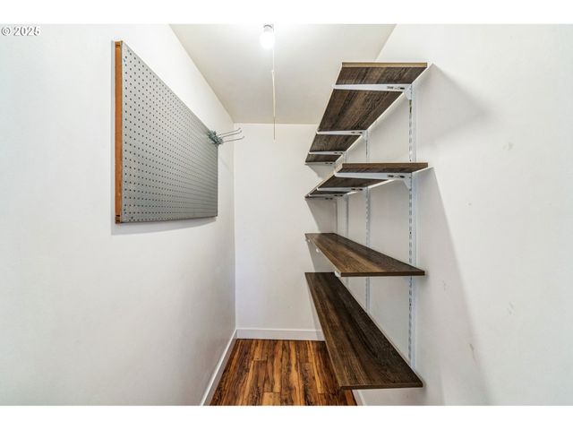 1321 Se MILL St, Roseburg, OR 97470