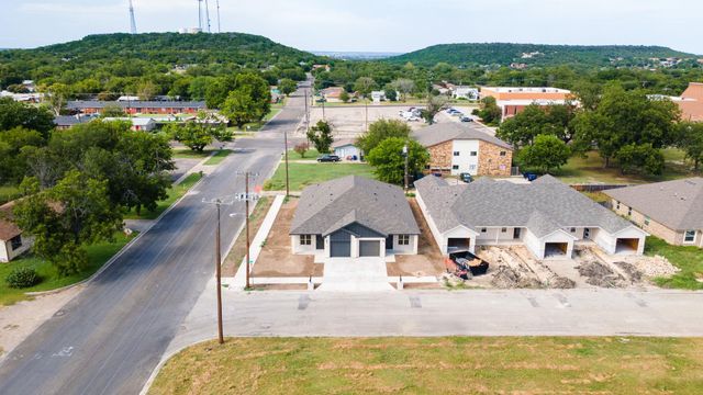 414 W Avenue C, Copperas Cove, TX 76522