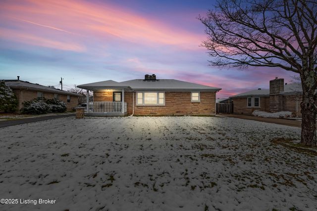 8606 Smithton Rd, Louisville, KY 40219