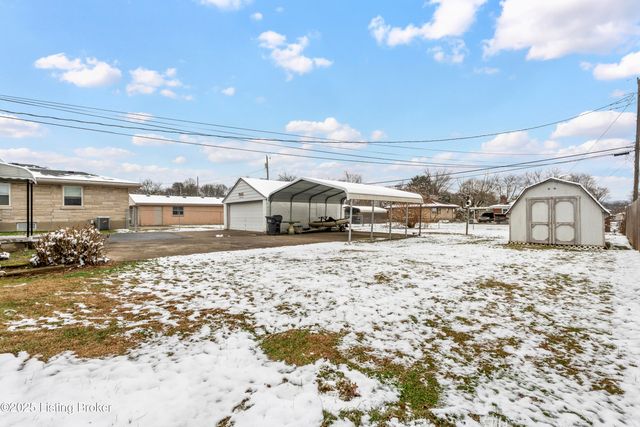 8606 Smithton Rd, Louisville, KY 40219