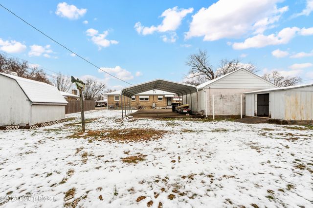 8606 Smithton Rd, Louisville, KY 40219